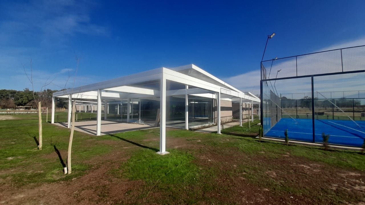 Pórtico de Acceso y Amenities La Arbolada tresA 6